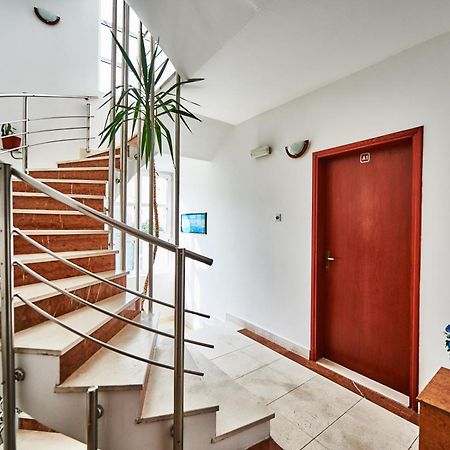 Family Apartments Mont Budva Bagian luar foto