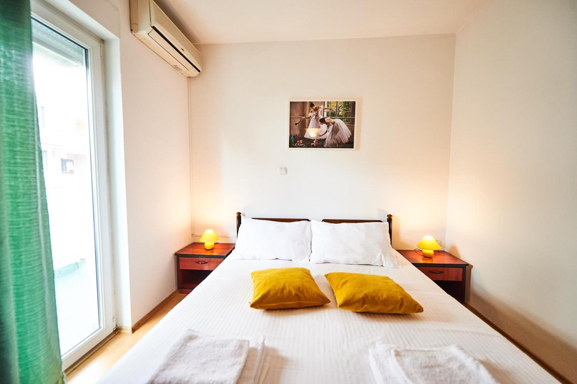Family Apartments Mont Budva Bagian luar foto