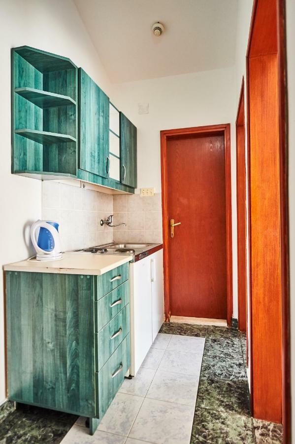 Family Apartments Mont Budva Bagian luar foto